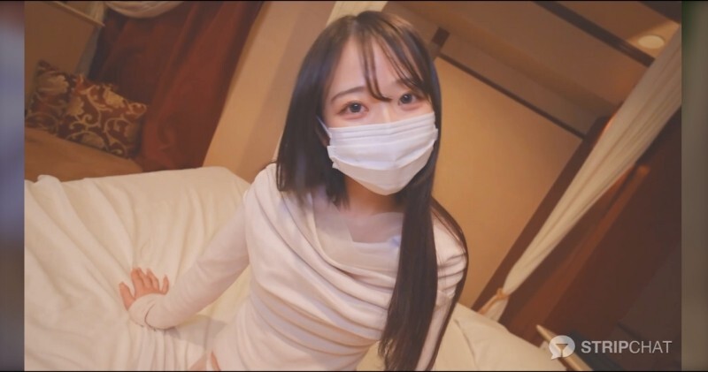 FC2-PPV-4899872 【两段全脸露脸影片】与SSS级偶像美女的亲密温馨直播