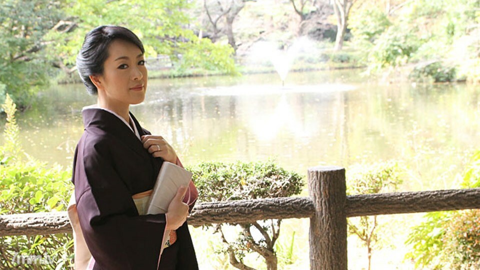 070617-001 已婚女人抚子训练-散发异性魅力的成熟女人-
