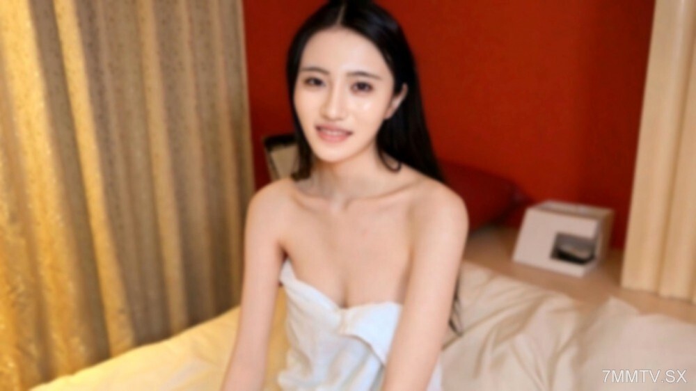 FC2-PPV-4912505 【否】纯白，纤细的材质，拥有自然秀发的美丽女子！优美的雕塑感，普通灯光，萤幕上方拍摄 *附赠高清影片 | FC2电子市场