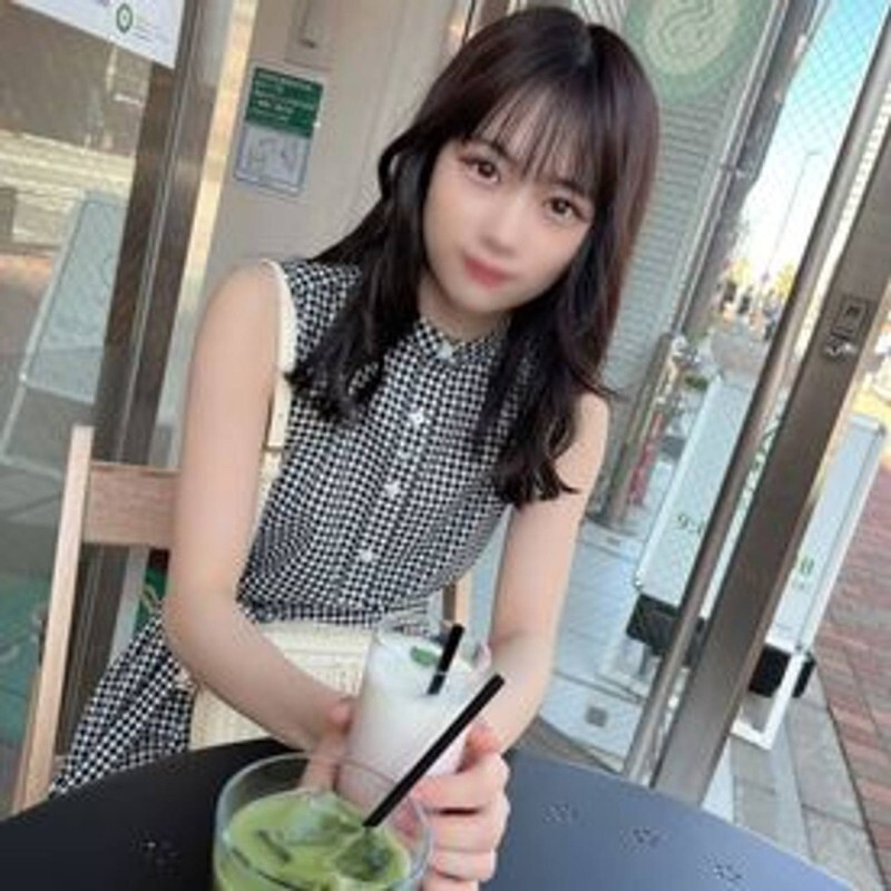 FC2-PPV-4887481 【免费】数量有限，先到先得。一位皮肤白皙的女大学生，今年春天刚满18岁。一位优雅的美女，值得被射入阴道。